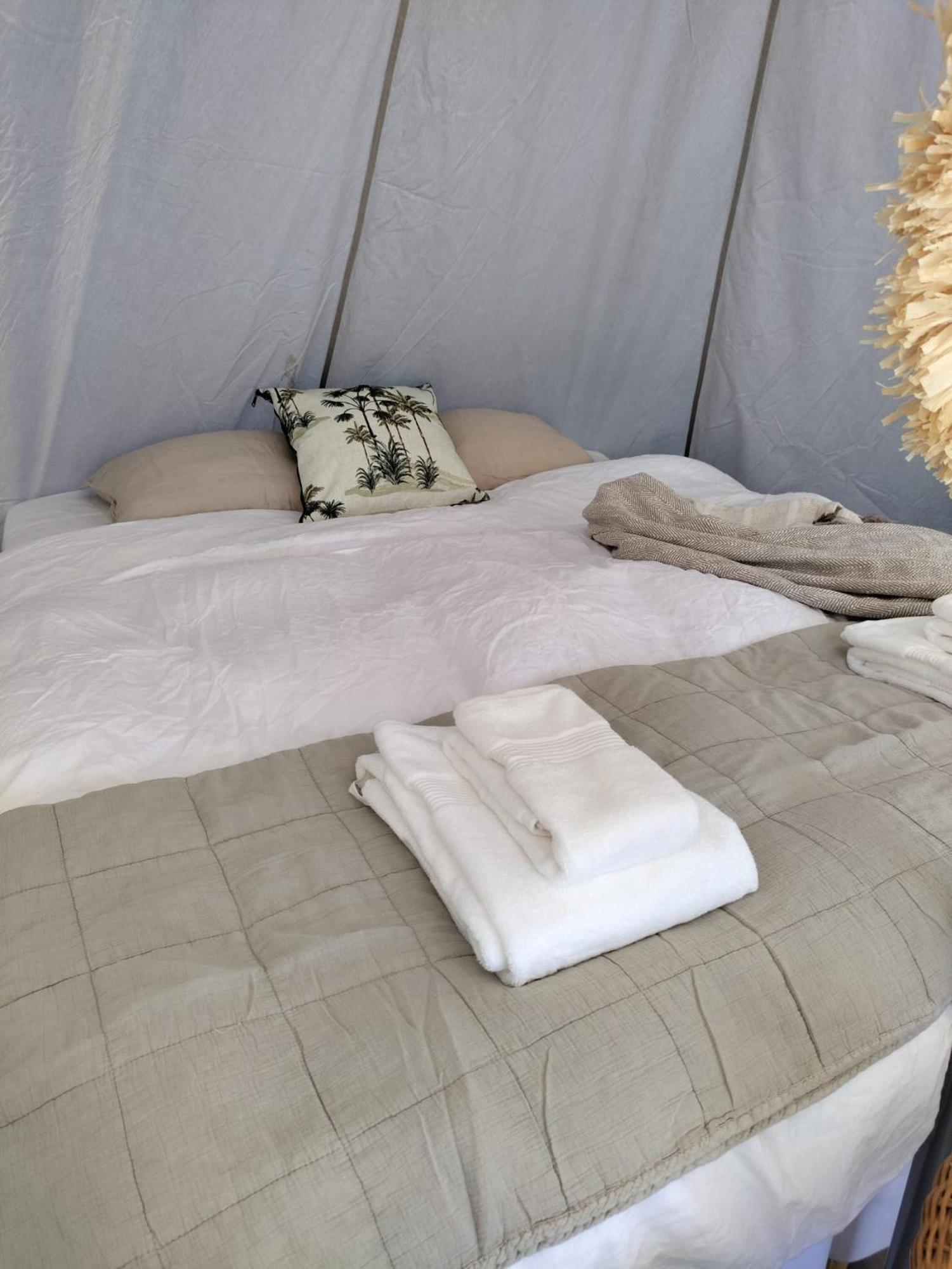 Luxury Tent With Restroom And Shower, Close To The Beach Истад Экстерьер фото